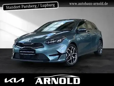 Gebraucht Kia Ceed Spirit 140 PS (102 kW) 2025 Grau Kleinwagen