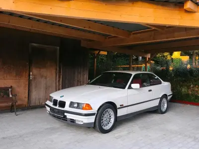 Gebraucht BMW 316 102 PS (75 kW) 1994 Weiß Coupé