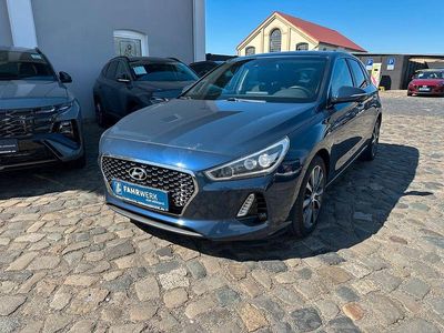 Usata Hyundai i30 Trend 140 CV (102 kW) 2017 Blu Berlina