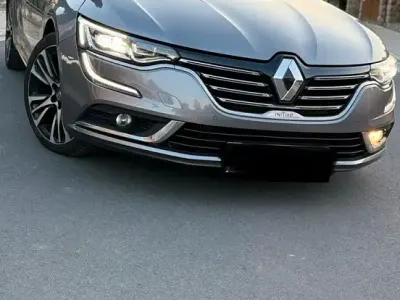 Gebraucht Renault Talisman Initiale Paris 160 PS (117 kW) 2017 Grau Kombi