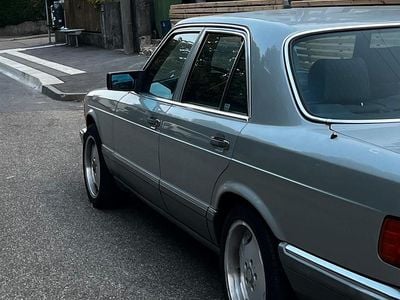 Second-hand Mercedes S260 160 CP (117 kW) 1989 Argintiu Berlinǎ