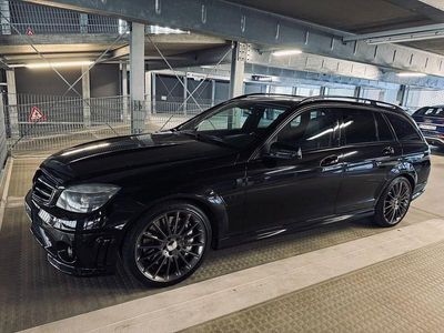 Mercedes C63 AMG