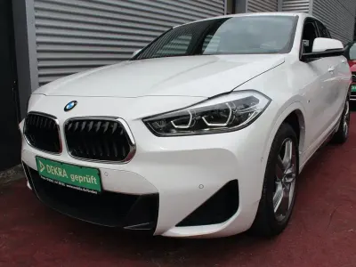 Gebraucht BMW X2 Sport Line 136 PS (100 kW) 2023 Alpinweiss iii (metallic) SUV