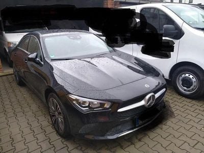 Gebraucht Mercedes CLA180 136 PS (100 kW) 2021 Schwarz Limousine