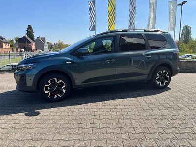 Nouă Dacia Jogger Journey 114 CP (83 kW) 2026 Verde Monovolum