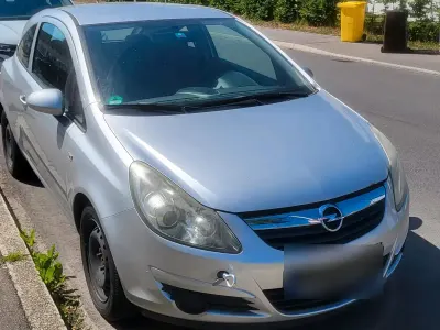 Gebraucht Opel Corsa 80 PS (58 kW) 2008 Silber Kleinwagen