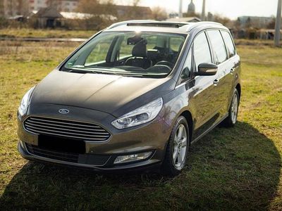 Gebraucht Ford Galaxy Titanium 150 PS (110 kW) 2017 Grau Van / Kleinbus