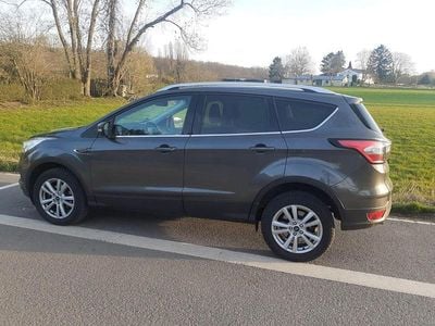 Gebraucht Ford Kuga Cool & Connect 150 PS (110 kW) 2018 Grau SUV