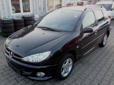 Usata Peugeot 206 S 75 CV (55 kW) 2006 Nero Station wagon