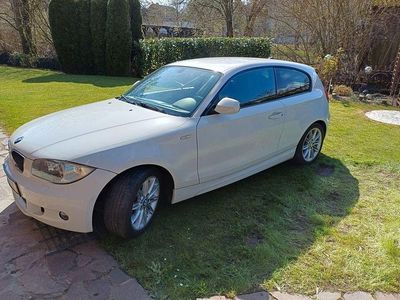 Gebraucht BMW 116 Sport Line 122 PS (89 kW) 2010 Weiß Kleinwagen