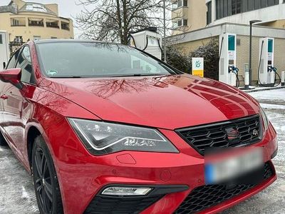 Second-hand Seat Leon FR 150 CP (110 kW) 2017 Roșu Berlinǎ