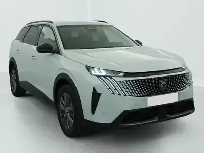 Gebraucht Peugeot 5008 Allure 136 PS (100 kW) 2025 Andere SUV