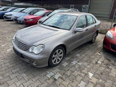 Gebraucht Mercedes C200 122 PS (89 kW) 2007 Silber Limousine