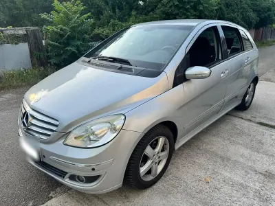 Gebraucht Mercedes B200 136 PS (100 kW) 2005 Silber Van / Kleinbus