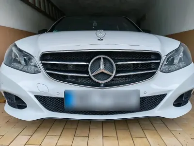 Gebraucht Mercedes E220 170 PS (125 kW) 2016 Weiß Limousine