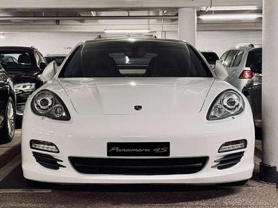 Gebraucht Porsche Panamera 400 PS (294 kW) 2011 Weiß Kleinwagen