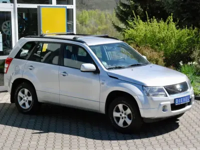 Gebraucht Suzuki Grand Vitara 129 PS (94 kW) 2006 Silber SUV