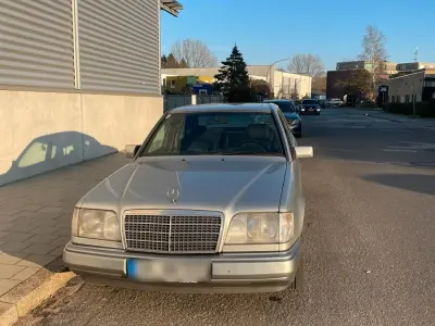 Second-hand Mercedes 200 72 CP (52 kW) 1995 Argintiu Berlinǎ