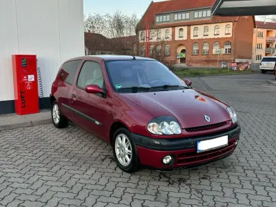 Occasion Renault Clio II 97 ch (71 kW) 2001 Andere farben Citadine