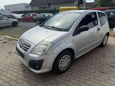 Gebraucht Citroën C2 Tonic 73 PS (53 kW) 2009 Lackierung aluminiumgrau/ Kleinwagen