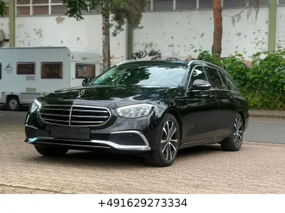 Gebraucht Mercedes E220 Exclusive 200 PS (147 kW) 2022 Schwarz  unilack Kombi