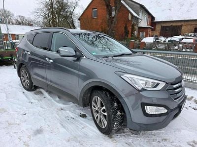 Grau Gebraucht 2014 Hyundai Santa Fe SUV | 12.000 € (Fairer Preis)