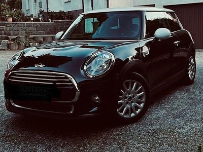 Schwarz Gebraucht 2015 Mini Cooper Kleinwagen | 9.000 € (Fairer Preis)