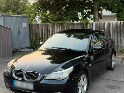 Używany BMW 530 235 KM (172 kW) 2009 Czarny Sedan/Limuzyna