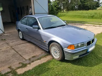 Gebraucht BMW 316 102 PS (75 kW) 1995 Blau Limousine