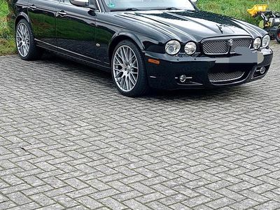 Schwarz Gebraucht 2007 Jaguar XJ6 Limousine | 11.000 € (Teuer)