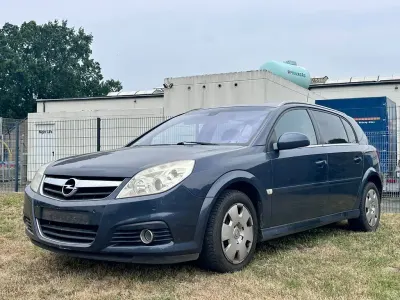 Gebraucht Opel Signum Edition 155 PS (114 kW) 2006 Blau Kleinwagen