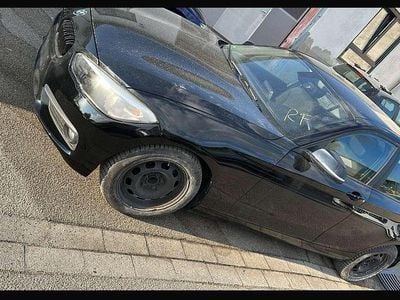 Usata BMW 116 Advantage 109 CV (80 kW) 2016 Nero Utilitaria