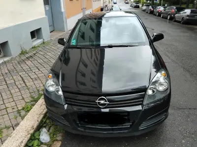 Gebraucht Opel Astra 101 PS (74 kW) 2005 Schwarz Limousine