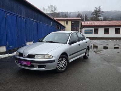 Silber Gebraucht 2001 Mitsubishi Carisma Limousine | 1.700 €