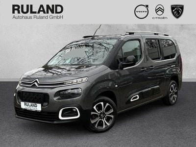 Gebraucht Citroën Berlingo Shine 131 PS (96 kW) 2021 Lackierung platiniumgrau/typ Van / Kleinbus