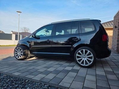 Usata VW Touran Highline 177 CV (130 kW) 2015 Nero Monovolume