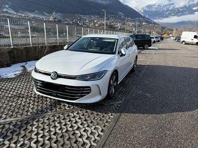 Gebraucht VW Passat Elegance 150 PS (110 kW) 2024 Weiß Kombi