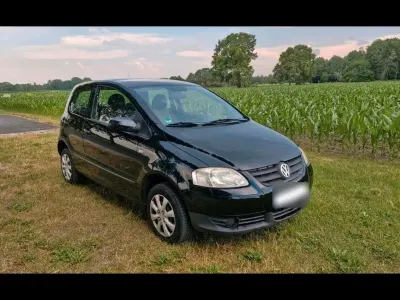 Gebraucht VW Fox 55 PS (40 kW) 2026 Schwarz Kleinwagen
