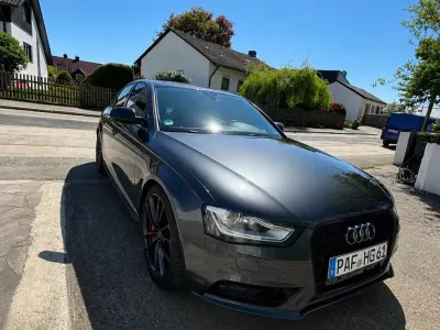 Gebraucht Audi A4 Design 245 PS (180 kW) 2013 Grau Limousine