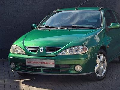 Gebraucht Renault Mégane 107 PS (78 kW) 2000 Grün Coupé