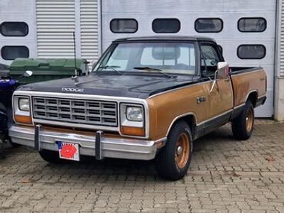 gebraucht Dodge D100 / D150 short bed - Pick Up - - V8