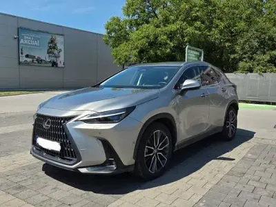 Gebraucht Lexus NX450h+ E-FOUR Luxury Line 309 PS (227 kW) 2024 Silber SUV
