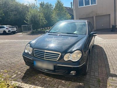 Mercedes C200