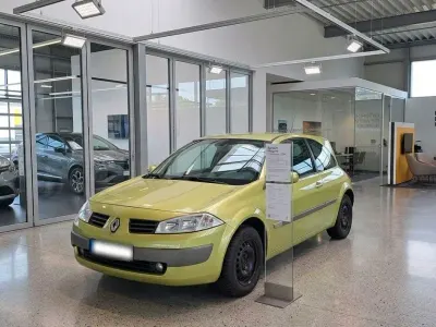 Gebraucht Renault Mégane II Dynamique 113 PS (83 kW) 2003 Grün Limousine