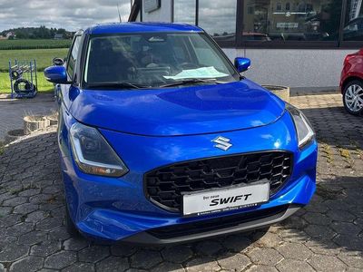 Gebraucht Suzuki Swift Comfort+ 83 PS (61 kW) 2024 Frontier blue pearl Kleinwagen
