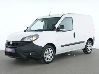 Gebraucht Fiat Doblò 101 PS (74 kW) 2023 Weiß Van / Kleinbus
