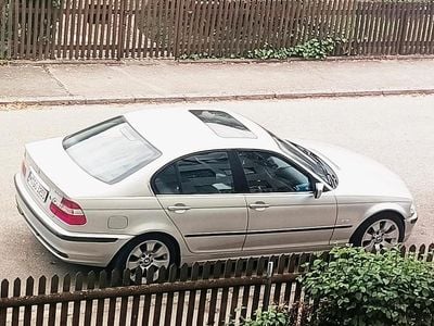 BMW 325