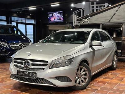 Gebraucht Mercedes A180 Style 122 PS (89 kW) 2013 Silber Limousine