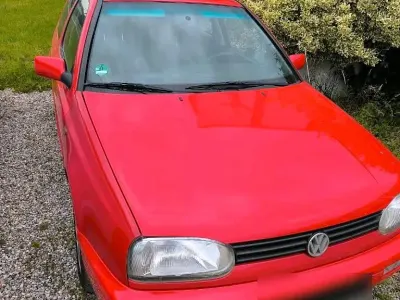 Gebraucht VW Golf III 88 PS (64 kW) 1997 Rot Kleinwagen