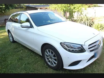 Gebraucht Mercedes C220 194 PS (142 kW) 2021 Weiß Limousine
